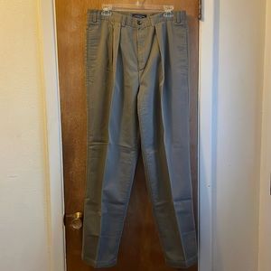 RoundTree & Yorke Trademark Slacks Sz 34X32